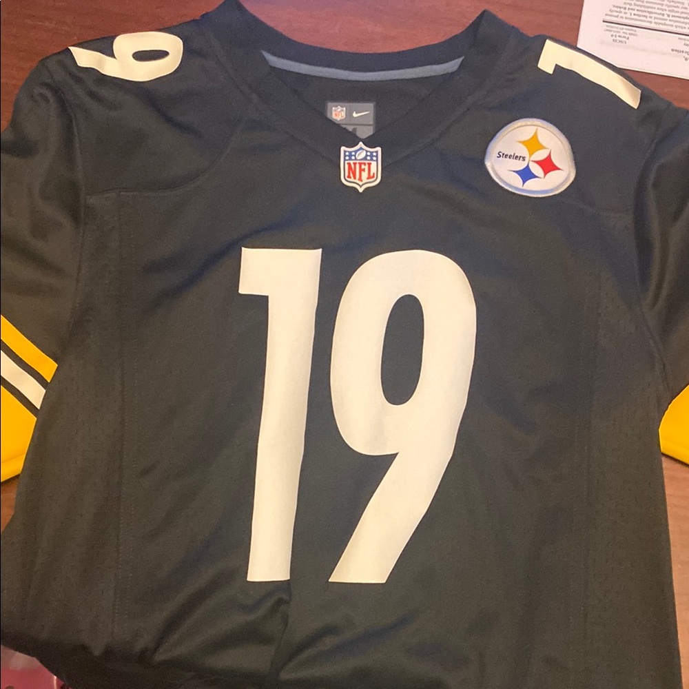 Nike Men's Black and Yellow Jersey